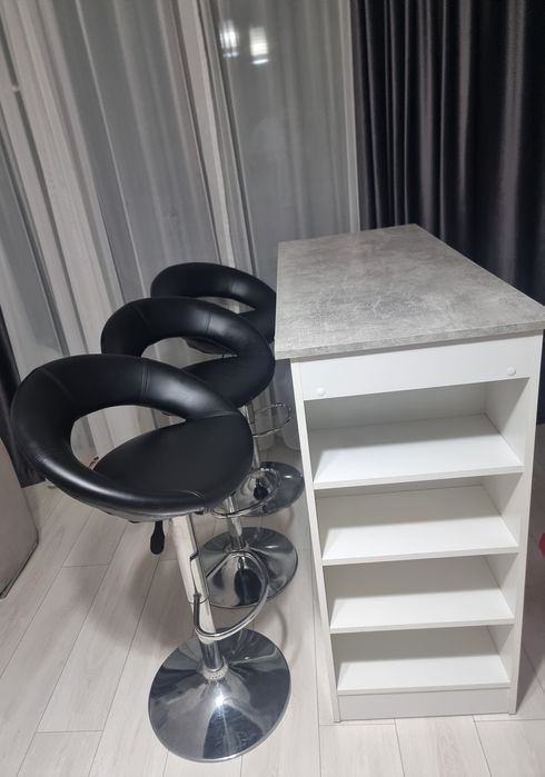 Set bar modern – masă cu rafturi + 3 scaune confortabile