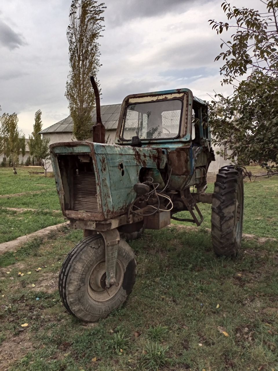 Mtz 80 naxadu xolatda