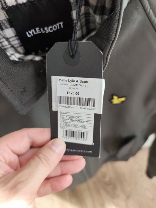 Vând Geaca Lyle Scott