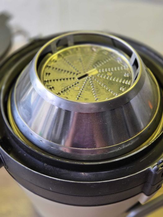 Storcator de fructe si legume Philips Viva Collection