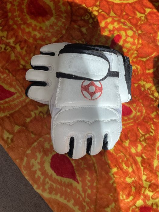 Перчатки для каратэ