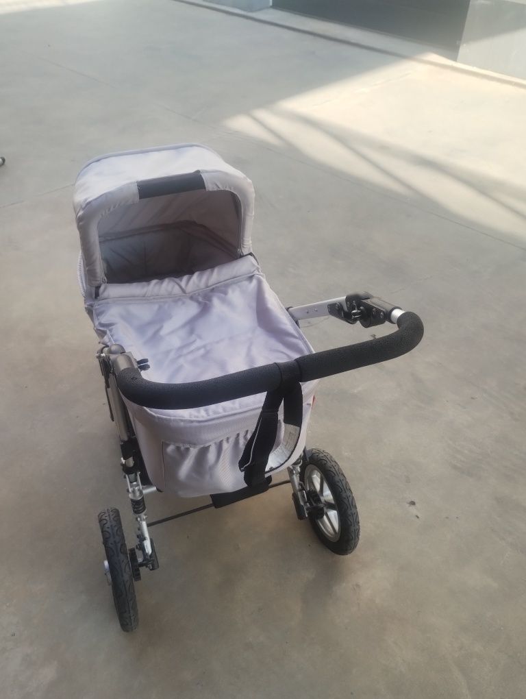 Комбинирана бебешка количка Easy Walker