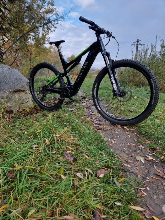 Bicicleta electrica canyon neuron on full suspensie