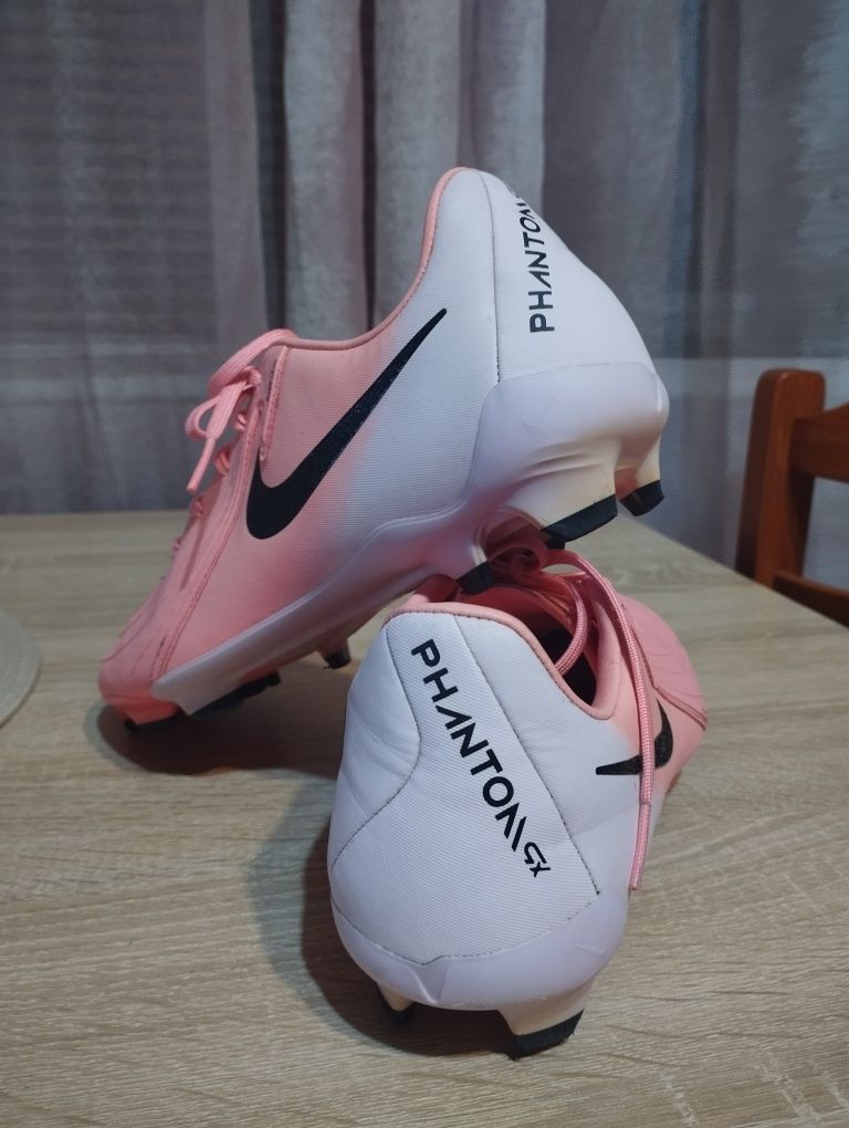 Футболни обувки Nike Phantom Gx II Academy
Артикулен код : FD67Футболн