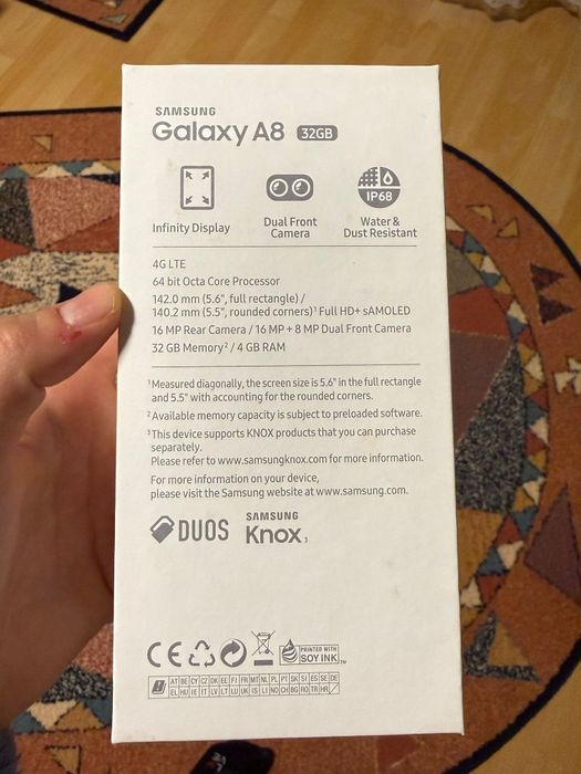 Vând Samsung A8, stare foarte bună