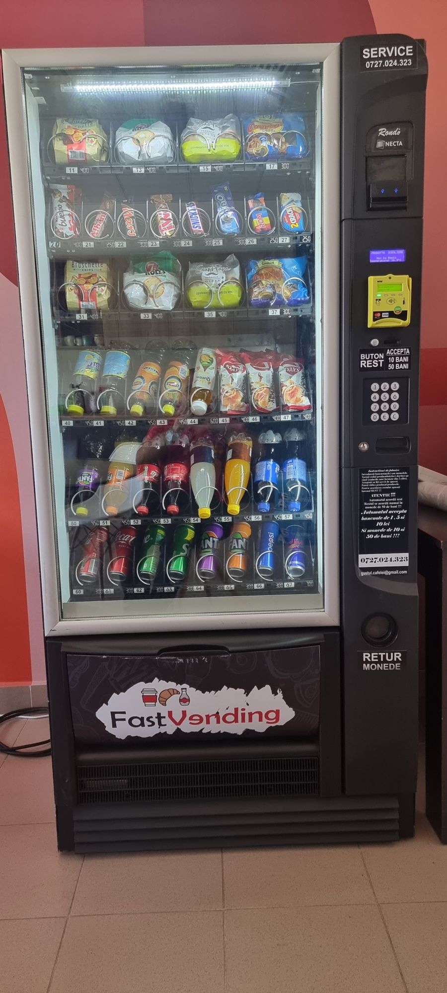 Automat/tonomat snack vending