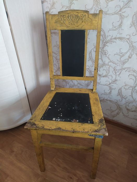 Продам стул натуральное дерево