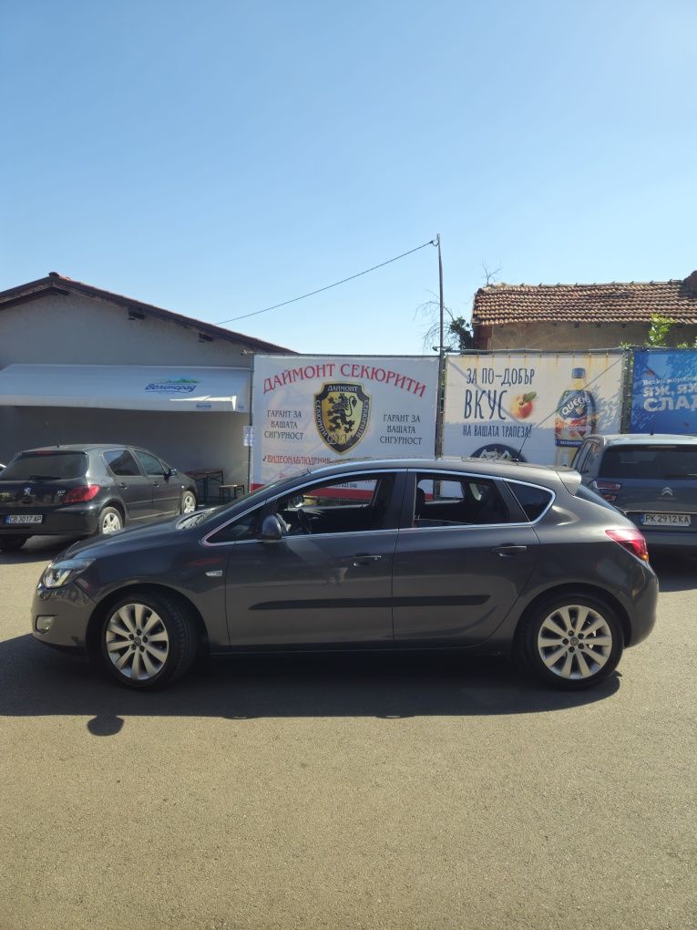 Opel Astra J 1.4 Turbo | Газ | 6ск. | Xenon