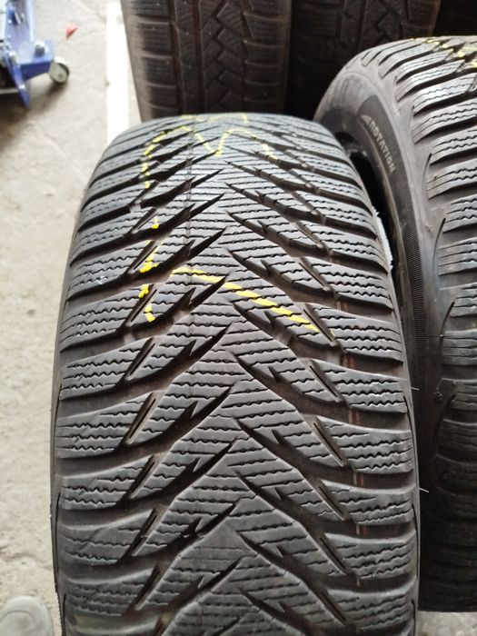 Vând anvelope 205/55/16  Goodyear