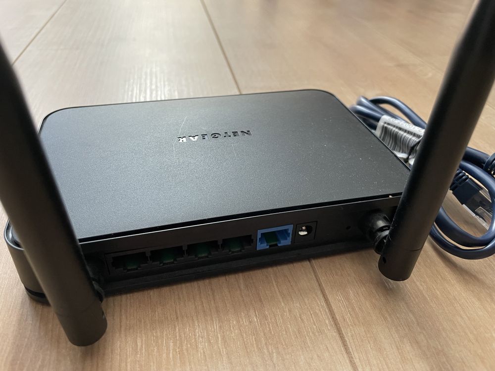 Router Wireless NetGear N300 JWNR2010