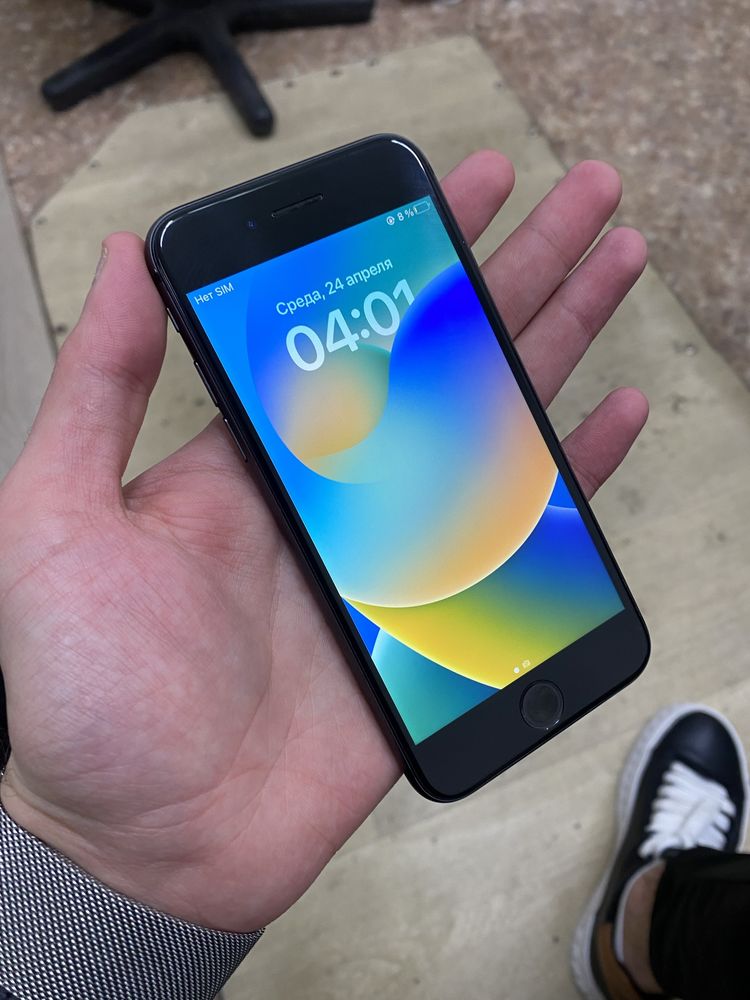 Продам Телефон Iphone 8 64Gb