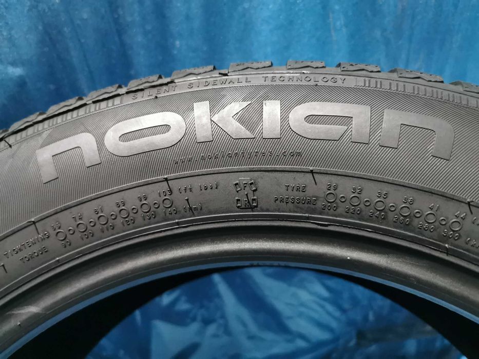 225 55 17 nokian m+s 2 buc