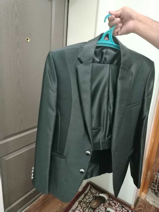 Kastyum shim sotiladi