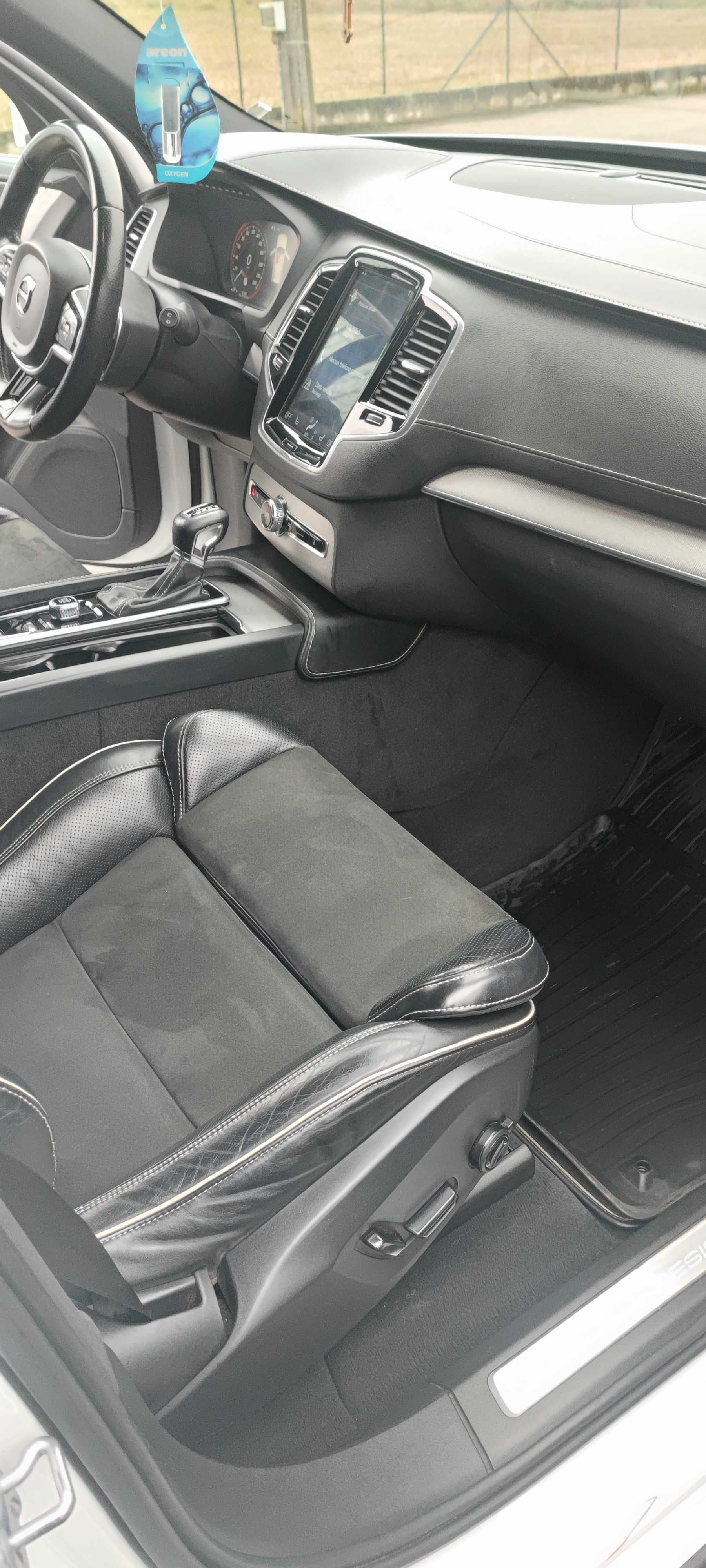 Volvo XC90 R -Desing