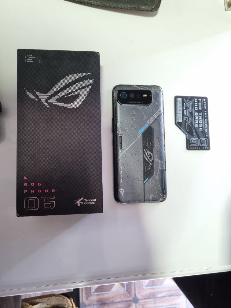Asus rog 6 12/256