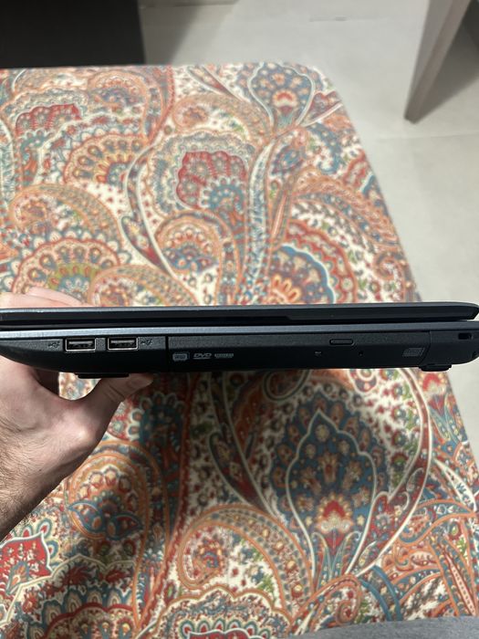 Laptop acer aspire 5733