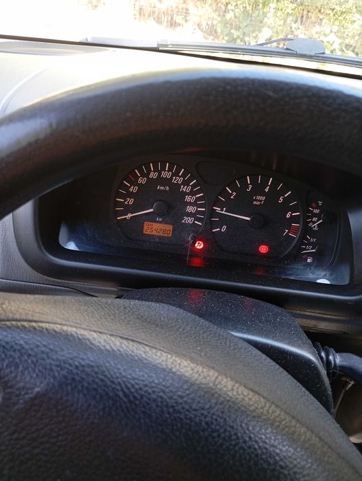 Vând Opel agila 1,2