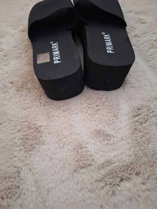 Papuci Primark noi fără etichetă mărimea 37