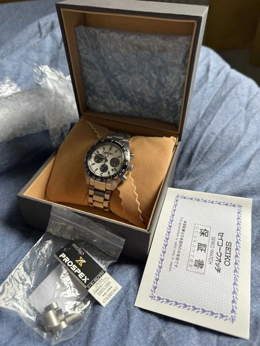 Seiko Prospex Speedtimer Solar Chronograph SSC813 "Panda"