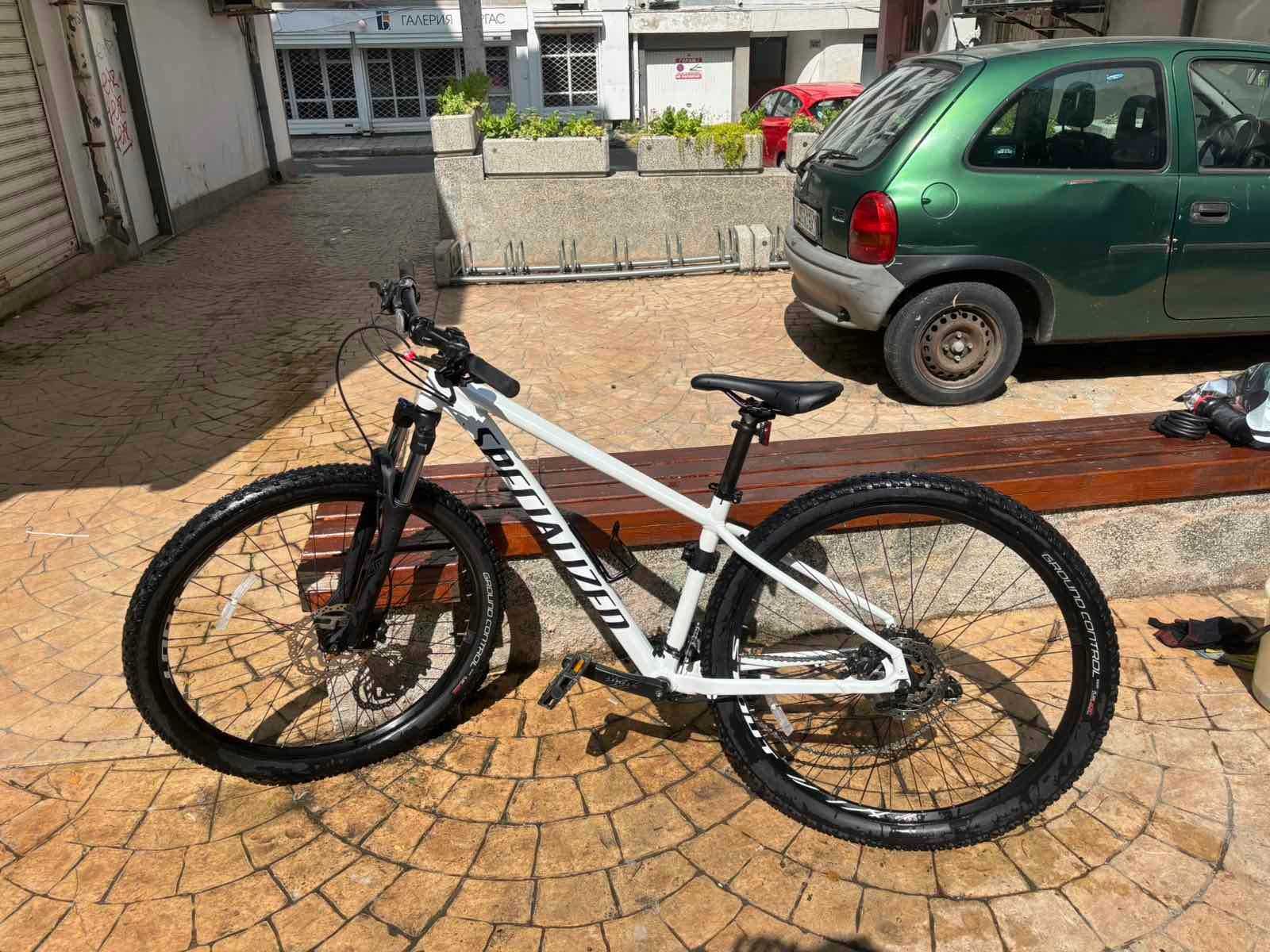 Велосипед 29 Specialized rockhopper , M размер