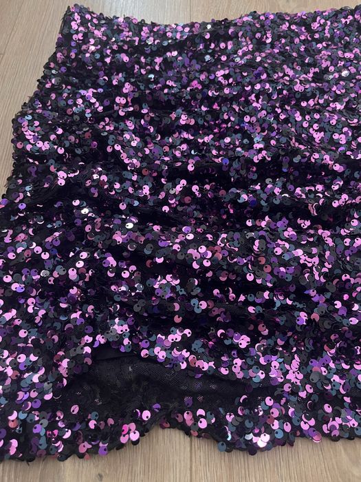 Пола с пайети Stradivarius