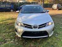 Тойота Аурис//Toyota Auris 1.4D4D 90кс 12-15г/ НА ЧАСТИ/