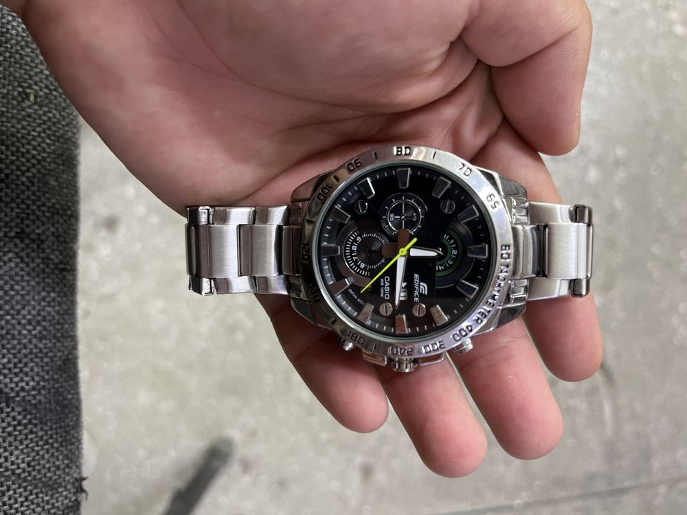 Продам часы casio