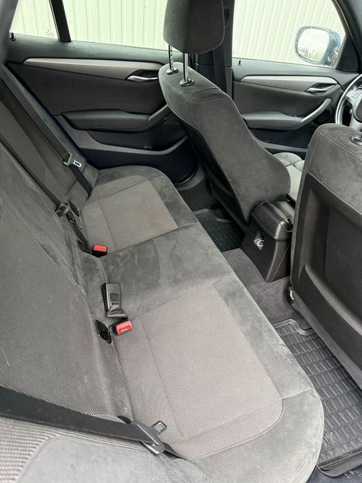 BMW X1 BMW X1 2.0D xDrive/ M-Packet / Panoramic / Automata