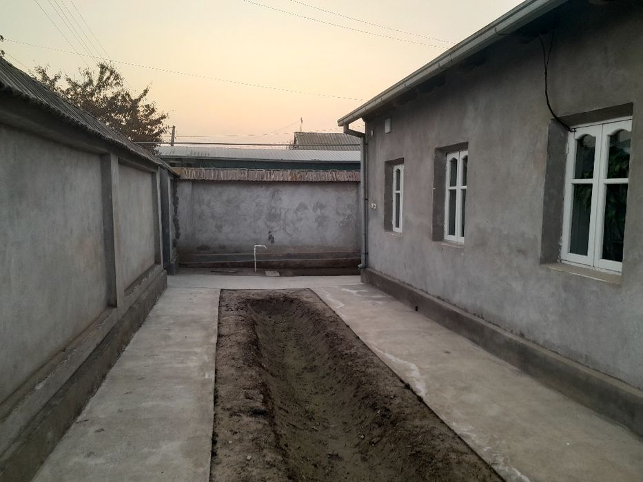 Уй сотилади 8 сотих