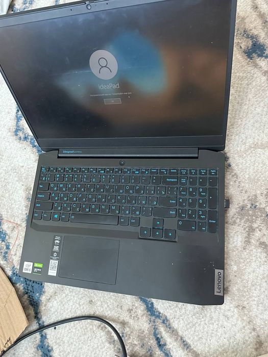 Notebook sotiladi