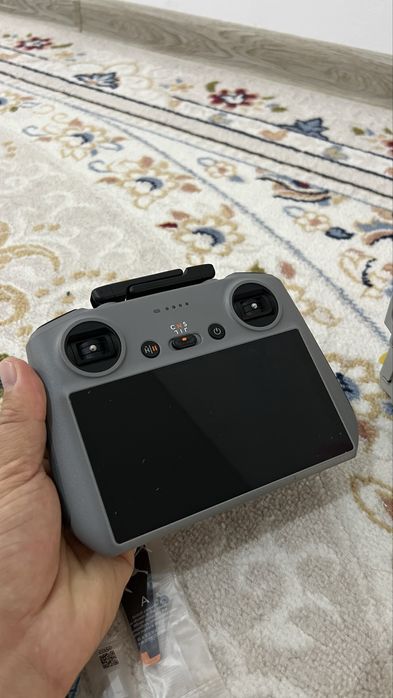 Продам дрон dji mini 4 pro combo