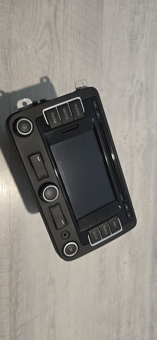 Navigatie originala RNS 310 Golf 5 6 Caddy Passat B6 B7