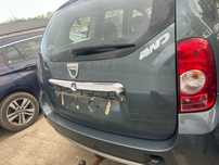 Haion cu lunetă Dacia Duster 2012