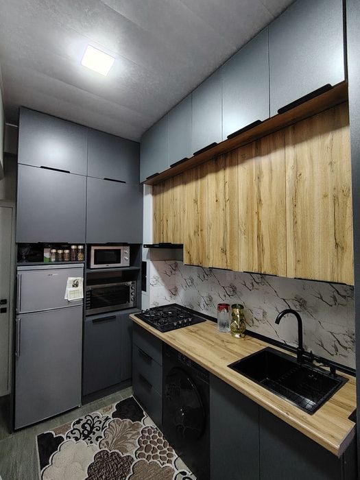 Bek Baraka TJM 2 xona kvartira sotiladi