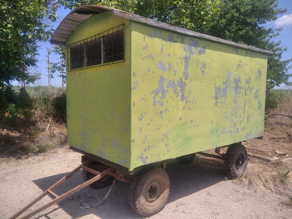 Фургон на колела  със теглич