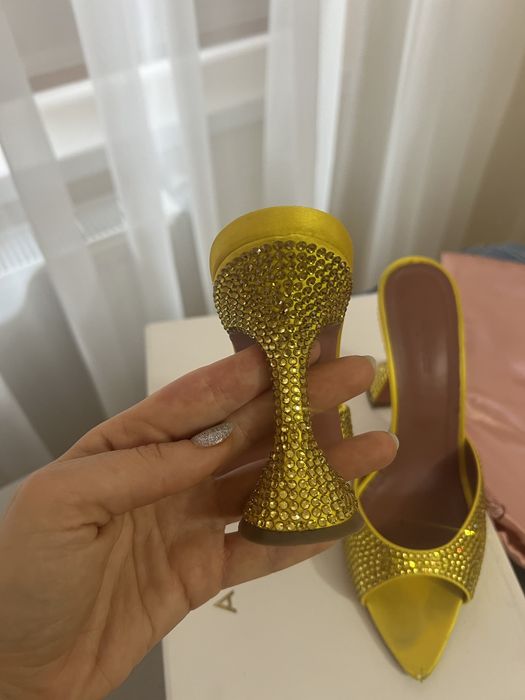 Papuci cu toc Amina Muadi