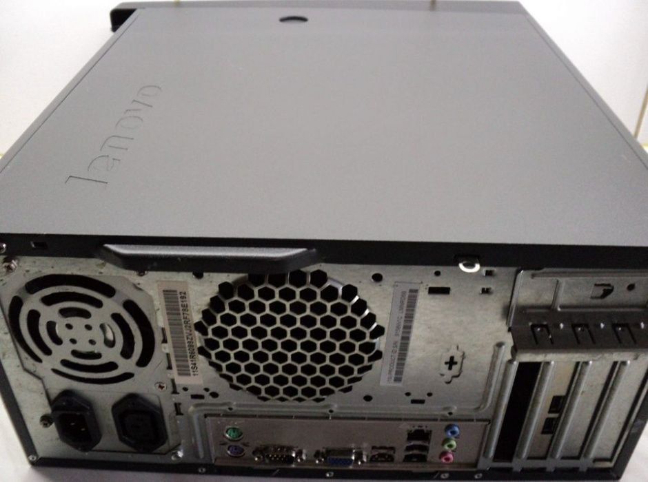 Unitate PC Tower MSI MS 7529 Carcasa Tower Lenovo Placa: MS-7529