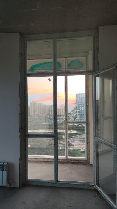 Блок балконной двери с окном