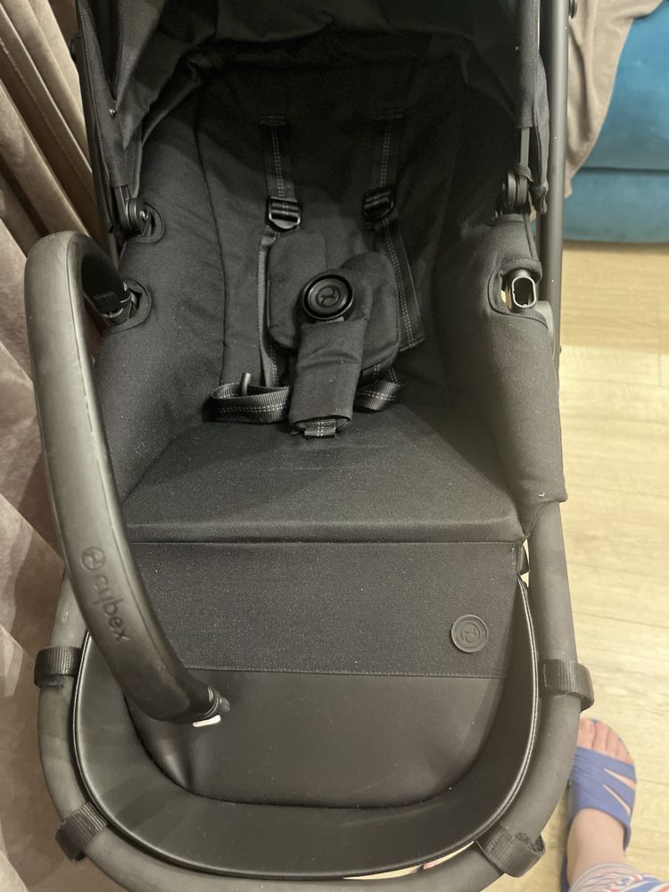 Cărucior Cybex Balios S 2 în 1 + scoică auto Cybex Aton 5