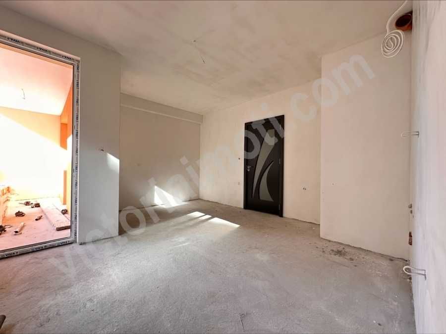 Продава се Тристаен апартамент в Велико Търново, Зона Б - 84 кв.м за 1096 €/кв.м - Снимка #1