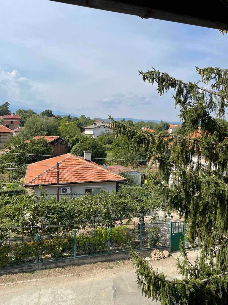 Продава се Къща в Долна баня - 320 кв.м за 466 €/кв.м - Снимка #4