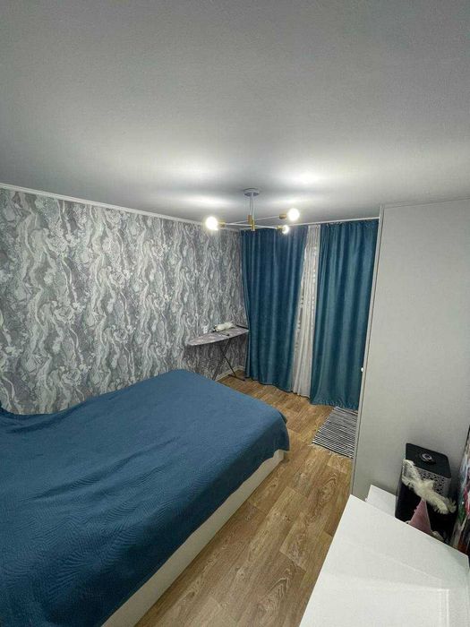 Продам отличную двухкомнатную квартиру в 8 микрорайоне