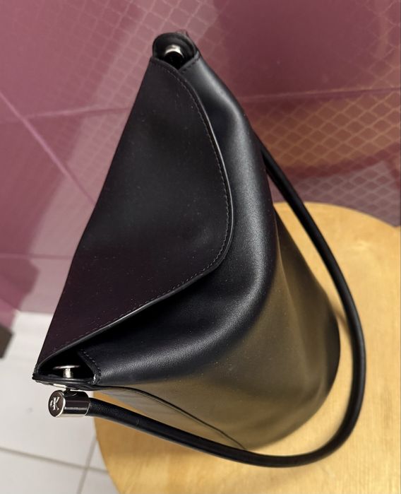 Geanta tip bucket bag, Calvin Klein, fara defecte