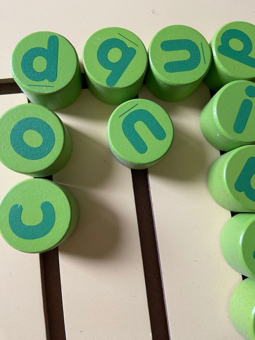 Tablă de perete alfabet Viga