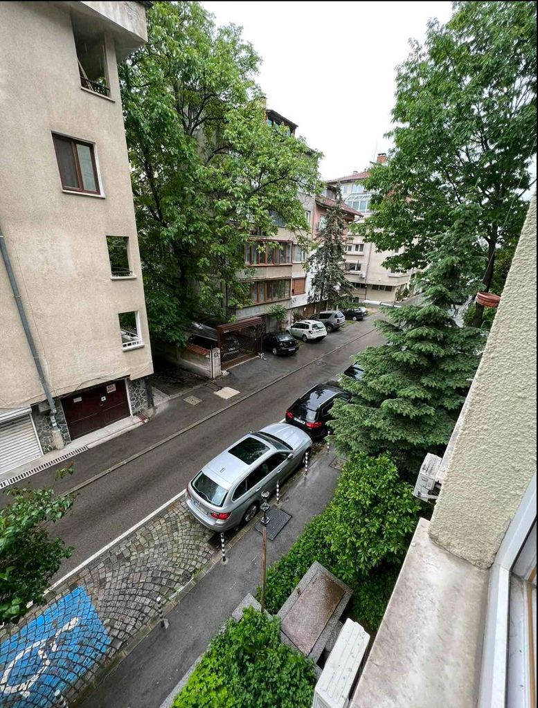 Дава се под наем Двустаен апартамент в София, Център - 65 кв.м за 117300 € - Снимка #12