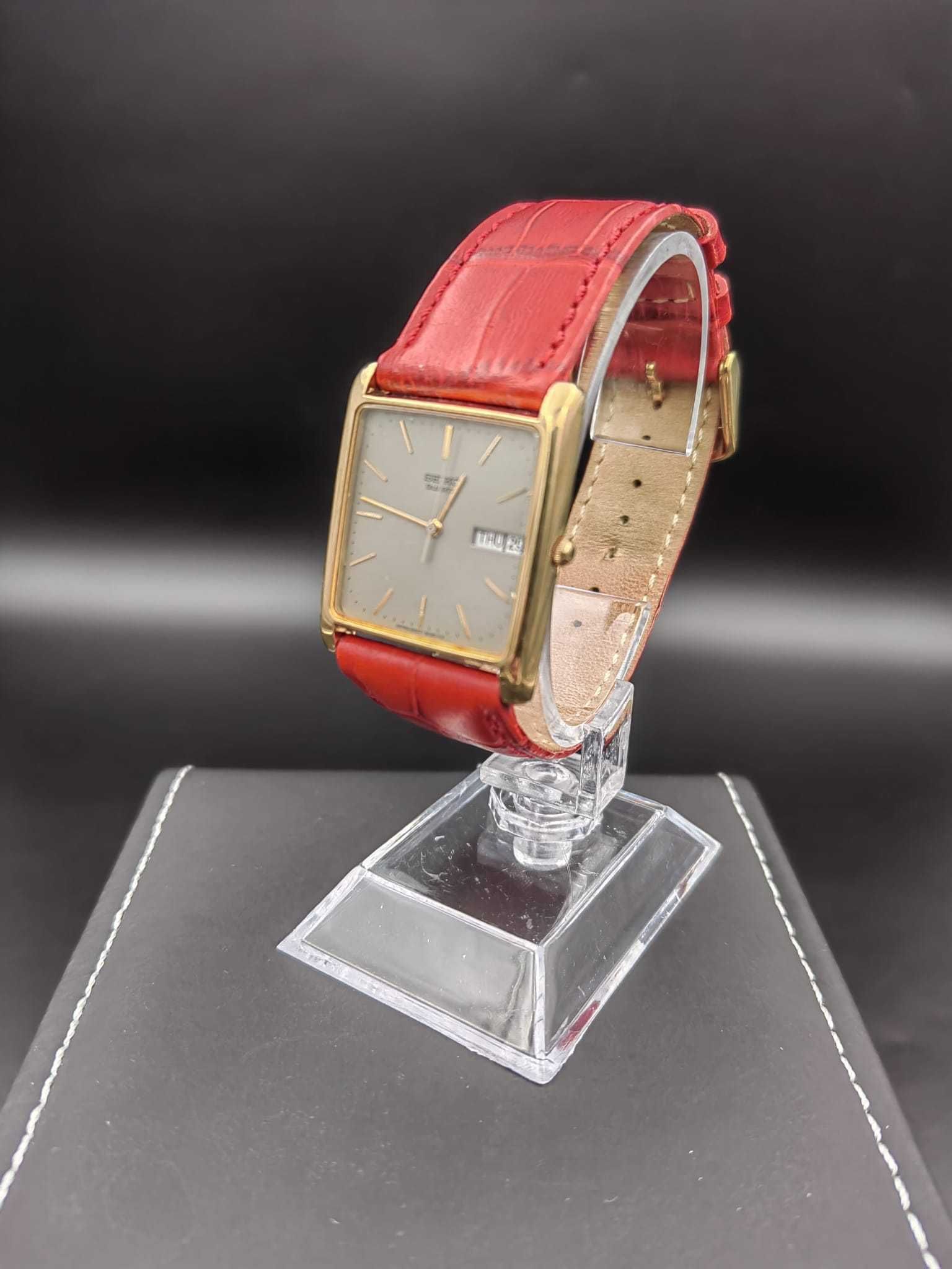 Pret redus - Seiko Square-Itm.LO 810