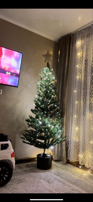 Продам искуственную ёлку