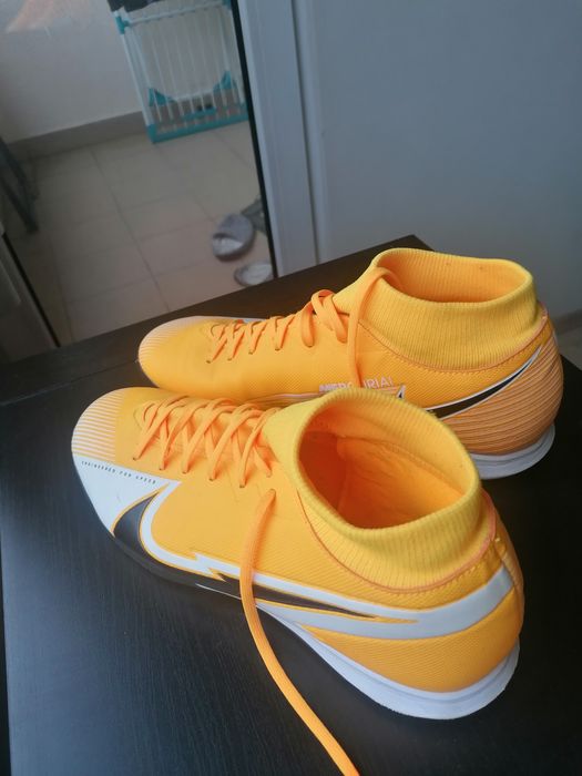 Нови футболни обувки Nike Mercurial, 43 номер