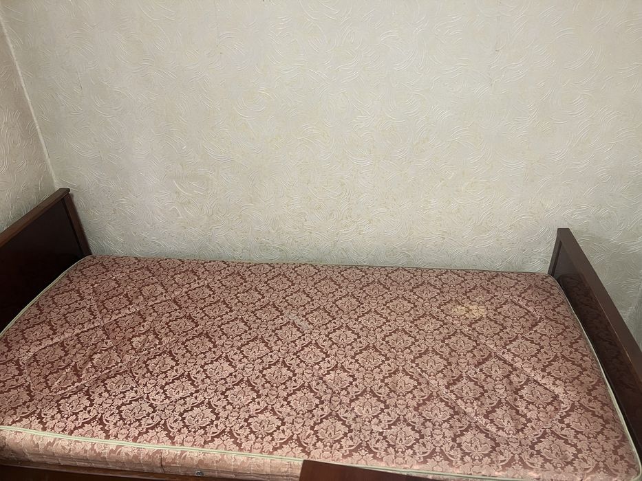 Кровать матрасом БУ.  Односпалка