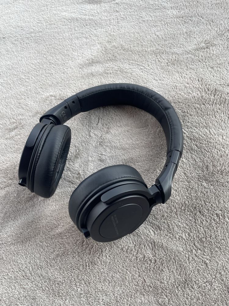 Слушалки Beyerdynamic DT 240 pro. Професионални студио слушалки